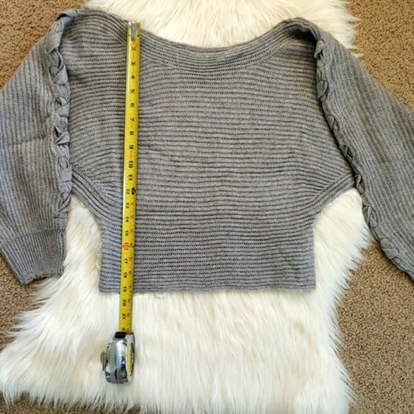 Sexy Knitted Lace Up Sweater Off Shoulder Style - Picture 7 of 8